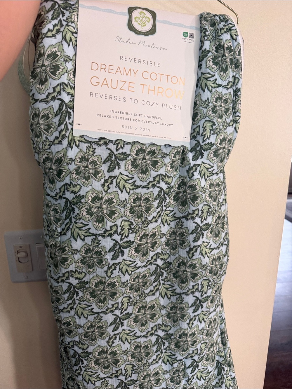 Studio Montrose Reversible Dreamy Cotton Gauze Throw - Green Floral